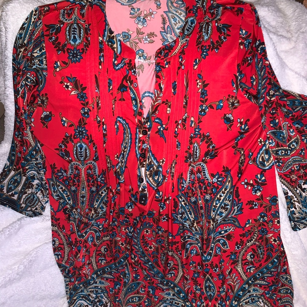 LA Cera blouse, Plus Size, flowy and very comfortable